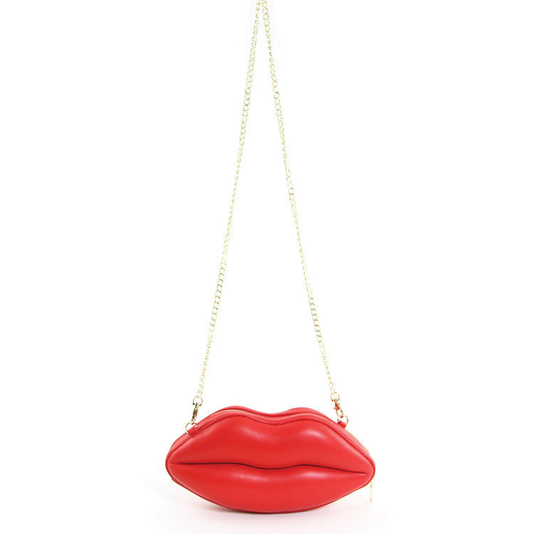 POUTY LIPS SHOULDER PURSE